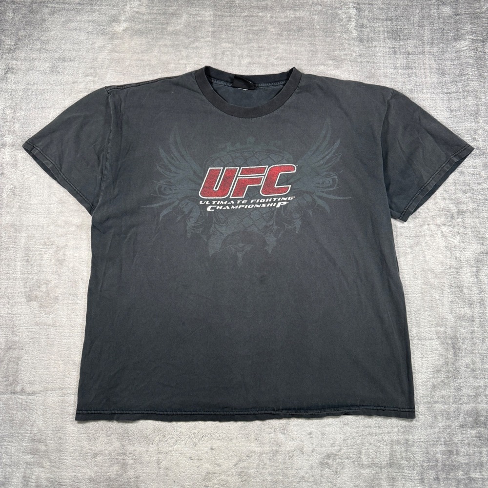 UFC Shirt Mens XL Black Vintage Y2K Ultimate Fighting Championship MMA Grunge
